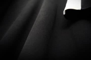 Close-up of the cotton-rich fabric on 001_the_athlete